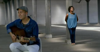 Luiz Caracol com Sara Tavares – “Tava na Tua”